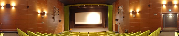Vista interno del nuovo cinema Monviso