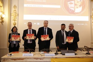 foto della cerimonia di consegna del premio al Sindaco Borgna