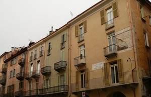 le facciate dei palazzi dopo l'intervento su via Roma