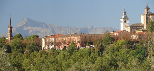 Panorama di Cuneo visto dal parco Fluviale
