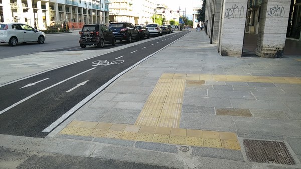 Pista ciclabile e percorso non guida vedenti (lavori già realizzati nei lotti I e II)