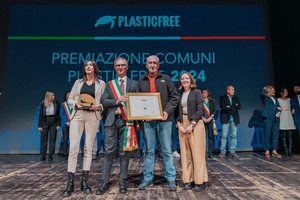 La premiazione "Plastic Free" a Milano