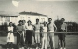 Fotografia di Duccio Galimberti impegnato in una partita a tennis