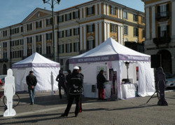Stand della Polizia Municipale in Piazza Duccio Galimberti