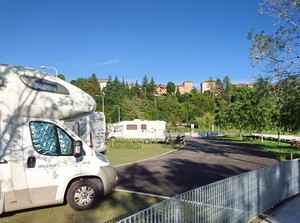 Area camper nel Parco fluviale
