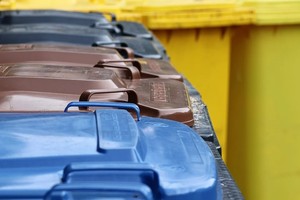 Posticipata al 30 gennaio 2023 la rimozione dei contenitori per rifiuti in piazza Boves