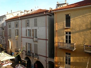 Via Roma, dopo gli interventi di restauro delle facciate