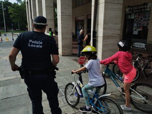 Attività coi bambini in Corso Giolitti