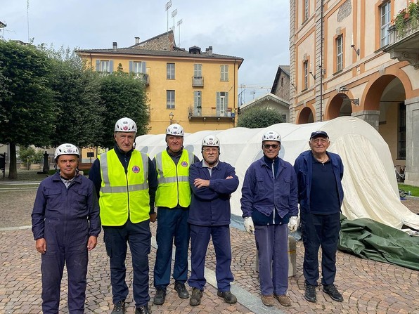 Il gruppo di volontari impegnato nel servizio
