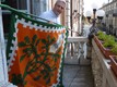 Il Sindaco Borgna con la bandiera della Contrada della Selva