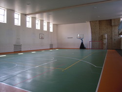 ITC “F. A. Bonelli” - palestra di roccia - viale Angeli n. 12
