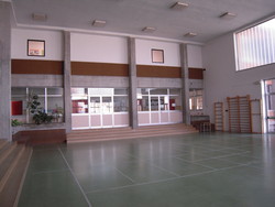 Elementare «Istituto Comprensivo di Madonna dell’Olmo» - Madonna dell’Olmo - piazzale della Battaglia n. 1