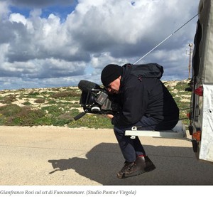 Gianfranco Rosi sul set di Fuocoammare